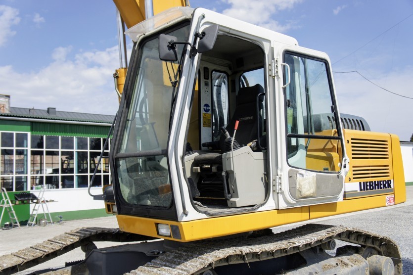 Koparka gąsienicowa LIEBHERR R 924 B HDSL, 2007 r, 189 000 zl netto, — zdjęcie 2