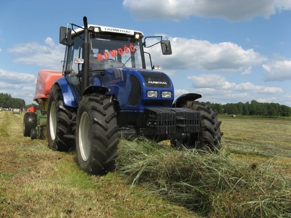 Farmtrac FARMTRAC 555DT  WSZYSTKIE MODELE W EXTRA CENIE!!!!! - 2013 — zdjęcie 2