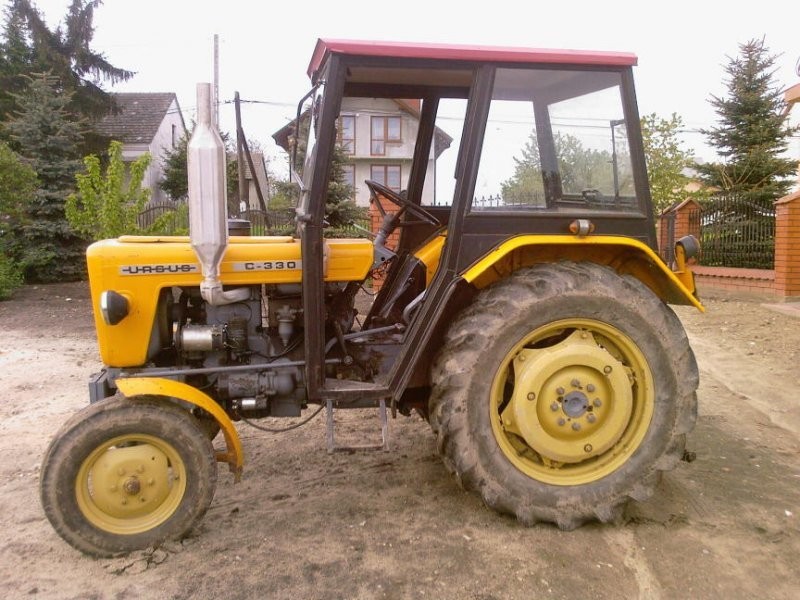 Ursus C-330 — zdjęcie 2