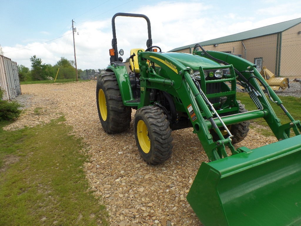 Ciągnik John Deere 45-2O idealny stan — zdjęcie 2