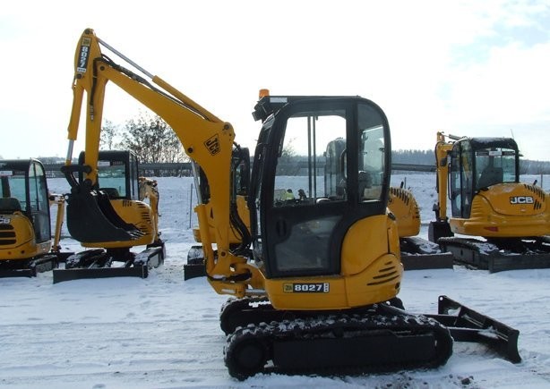 Minikoparka gąsienicowa JCB 8027 ZTS z roku 2005., — zdjęcie 1