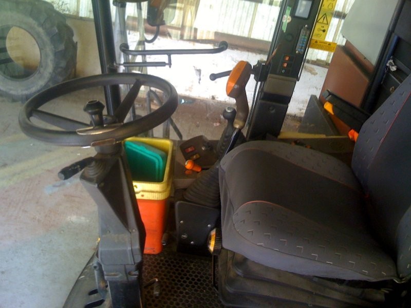 New Holland L624 H — zdjęcie 6