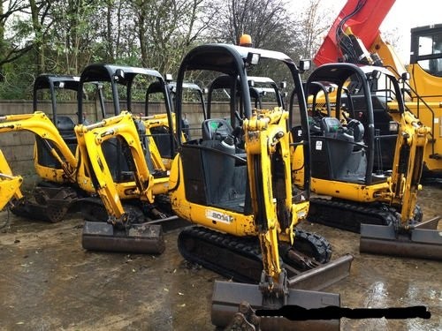Koparka JCB 8014 1.5T mini  z ałkcji komorniczej — zdjęcie 2