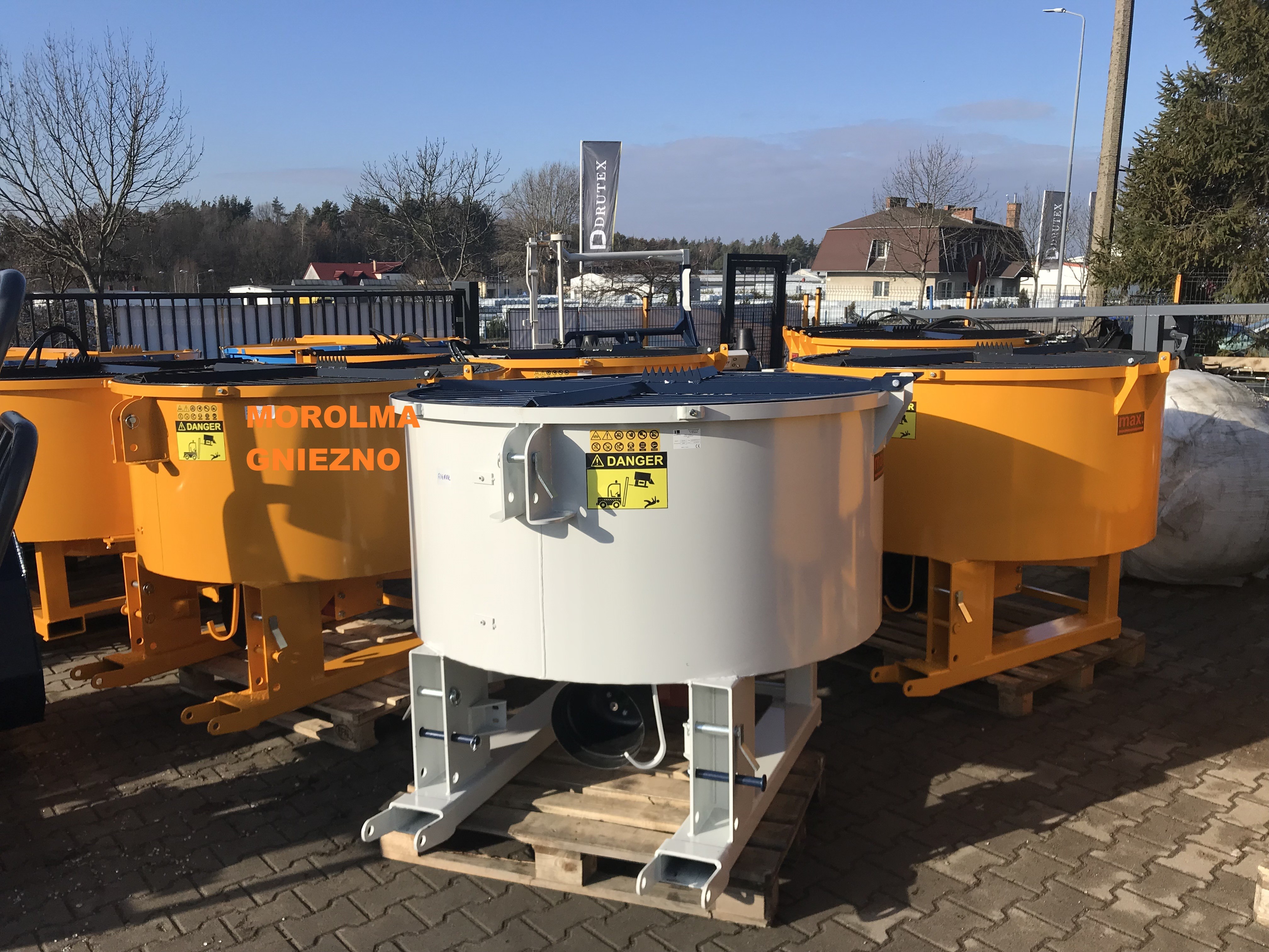 NAJWYŻSZA JAKOŚĆ betoniarka mixer KOŁASZEWSKI ciągnikowa HYDRAULICZNE — zdjęcie 3