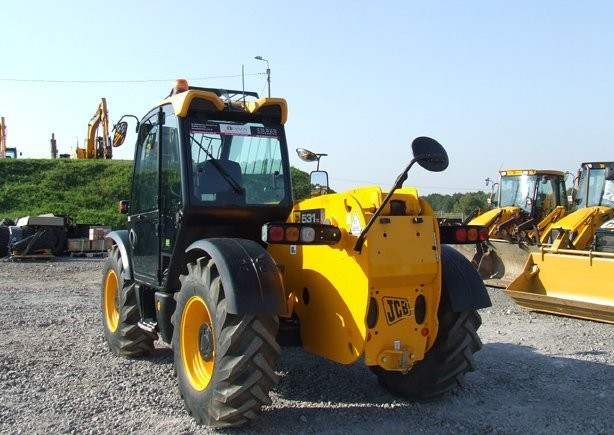 Ładowarka teleskopowa JCB 531-70 z roku 2010... — zdjęcie 2