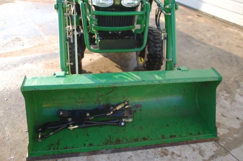 JOHN DEERE 2320 — zdjęcie 2