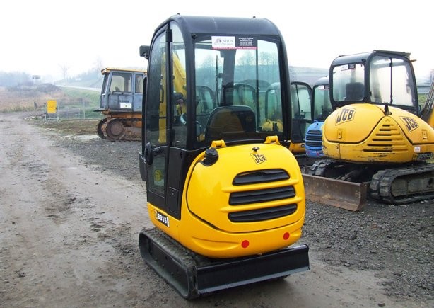 JCB 8016, z roku 2006. — zdjęcie 2