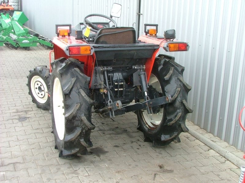 Mini traktorek Yanmar F215, 21KM, 4x4 — zdjęcie 3