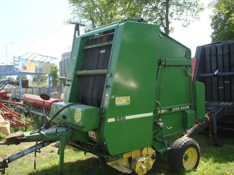 prasa rolująca John Deere 550