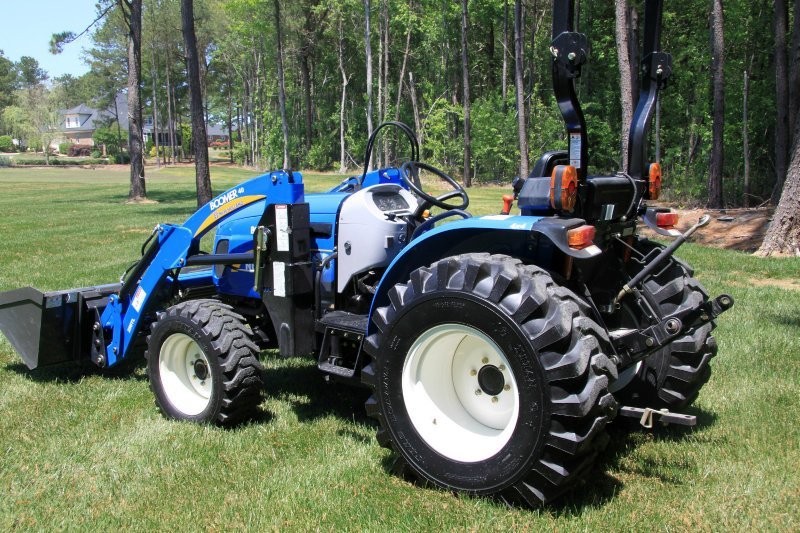 Sprzedanie New Holland Boomer 04.0F — zdjęcie 1