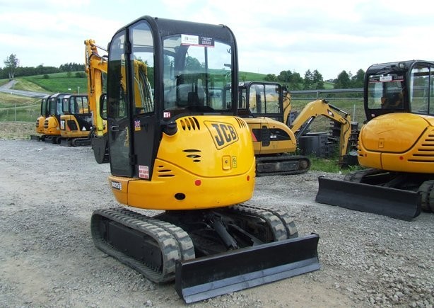 Minikoparka JCB 8025 - rok 2007. — zdjęcie 3