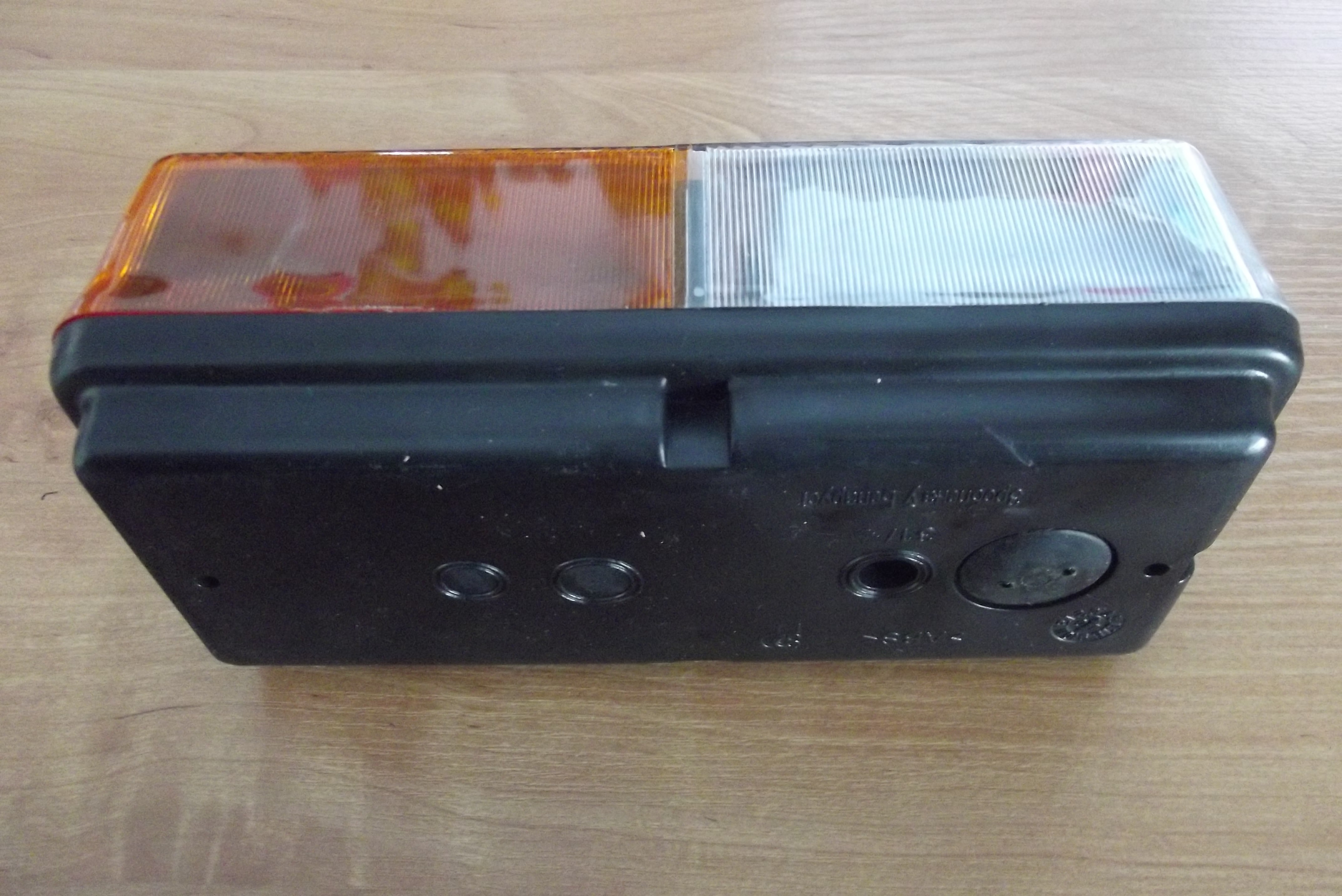 Lampa przednia lewa/prawa MTZ ORYGINAŁ — zdjęcie 2
