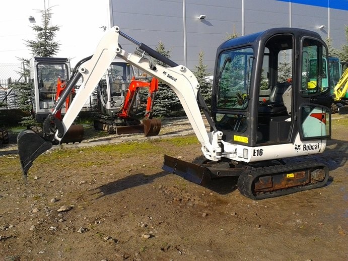 BOBCAT E16 14KM 2011r 1100 mth LEASING — zdjęcie 1