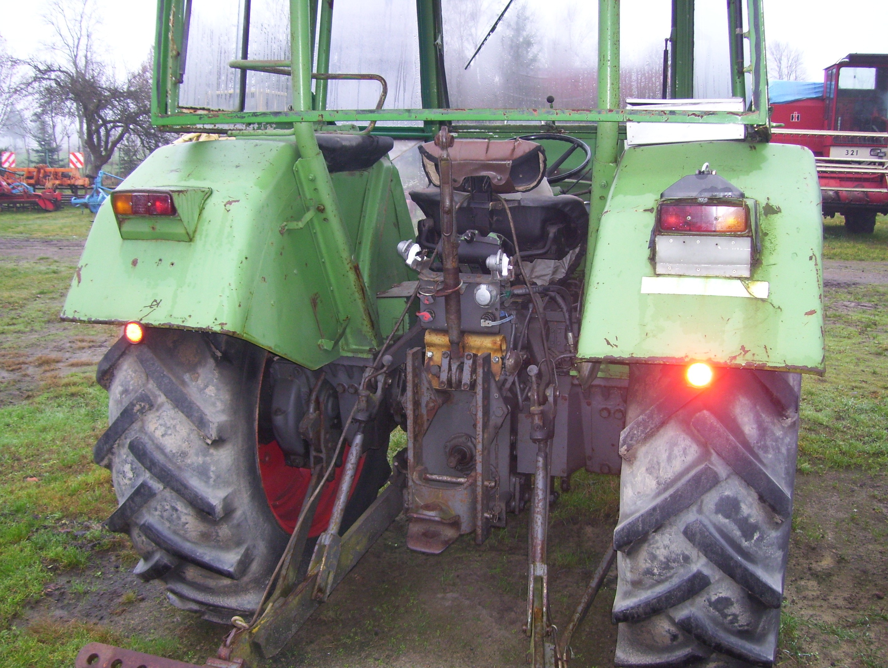 Ciągnik Fendt 106s  65KM — zdjęcie 2