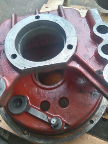Obudowa rewersu Massey Ferguson 3650,3640,3670,3690,3630,3655,3645,.. — zdjęcie 2