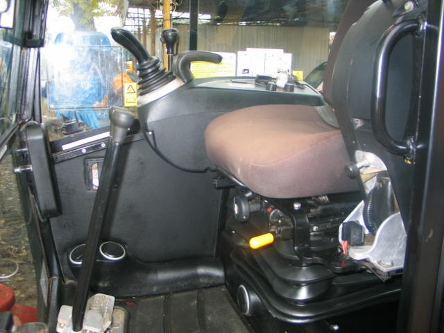 JCB 8050 CTS z 2013 roku - koparkikrakow.pl  — zdjęcie 6
