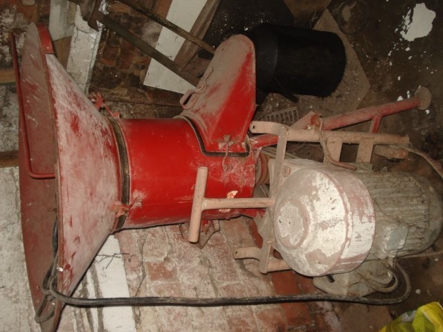 Śrutownik Bąk