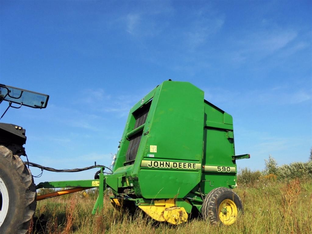 Sprzedam prasę John Deere 590 - zmniennokomorowa, garażowana