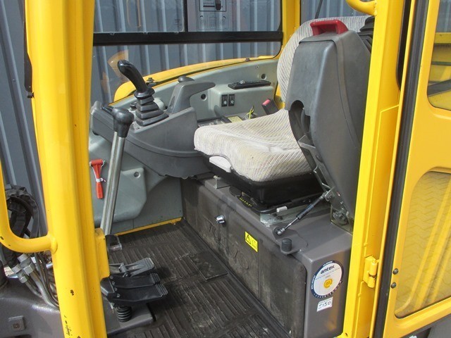 Top koparka Volvo EC25 — zdjęcie 2