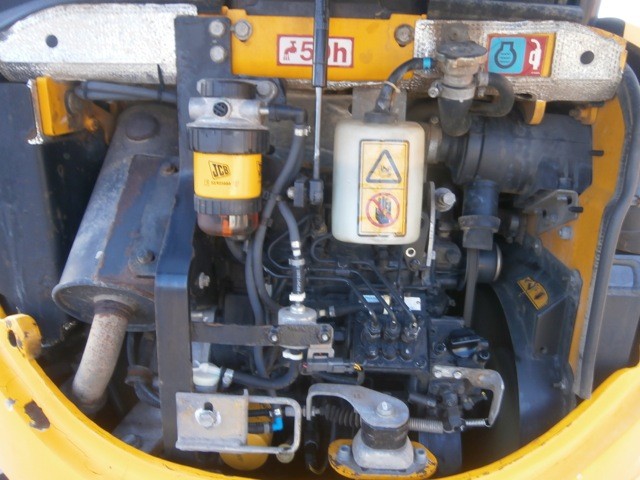 JCB 8025 ZTS,  2011 rok, sprzedam mini koparkę — zdjęcie 5