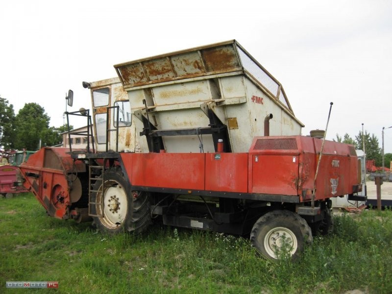 Kombajn do zbioru fasolki szparagowej FMC 2700 — zdjęcie 3