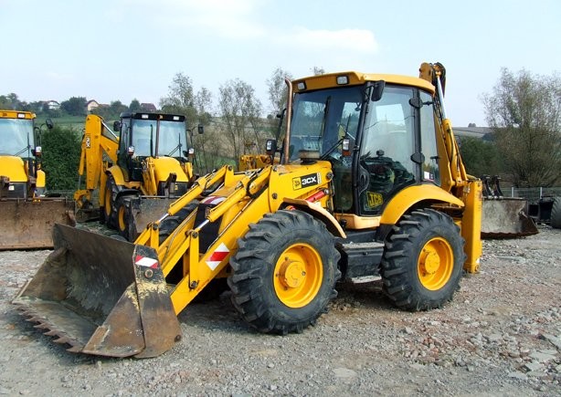 koparko ładowarka JCB 3CX SUPER z roku 2004 — zdjęcie 1