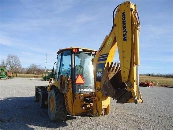 Koparko-ladorwarki Komatsu WB146-5 — zdjęcie 4