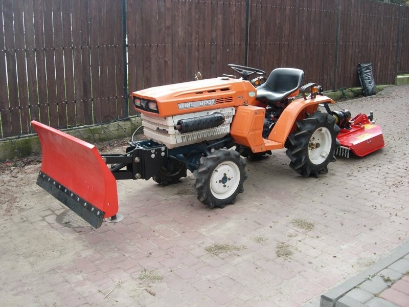 Traktorki ogrodnicze Kubota Iseki Yanmar. Sprzedaż ciągniczkó Warszawa — zdjęcie 4