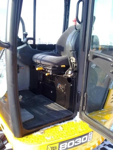JCB 8030 roczniki: 2006-2007 --- koparkikrakow.pl — zdjęcie 4