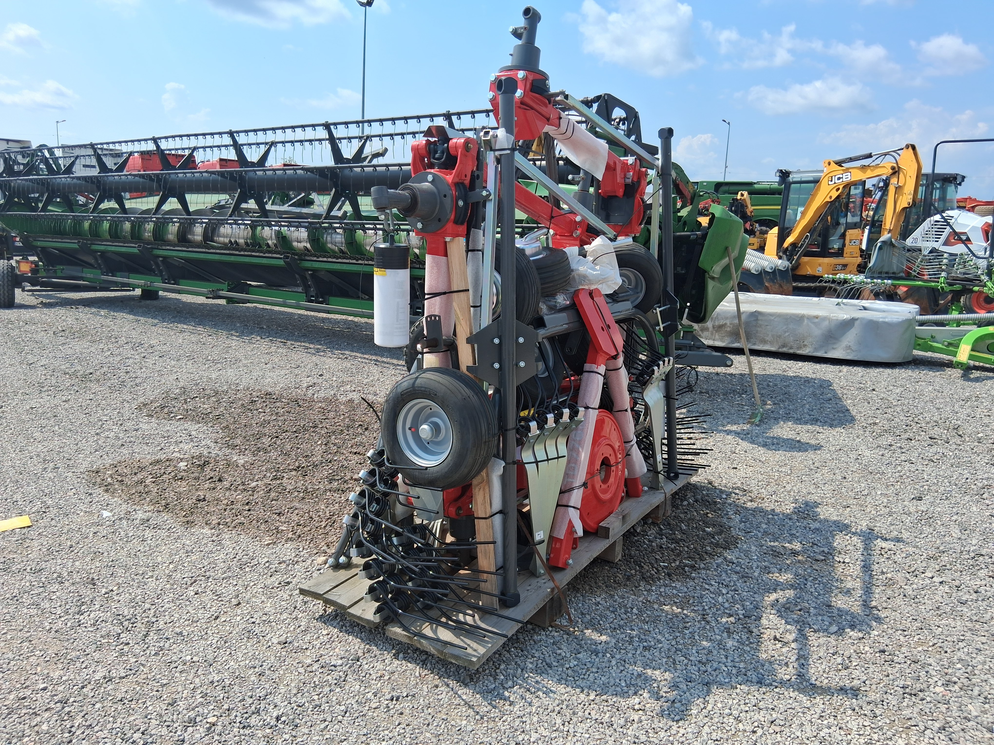 Przetrząsacz zawieszany Massey Ferguson TD 776 DN — zdjęcie 3