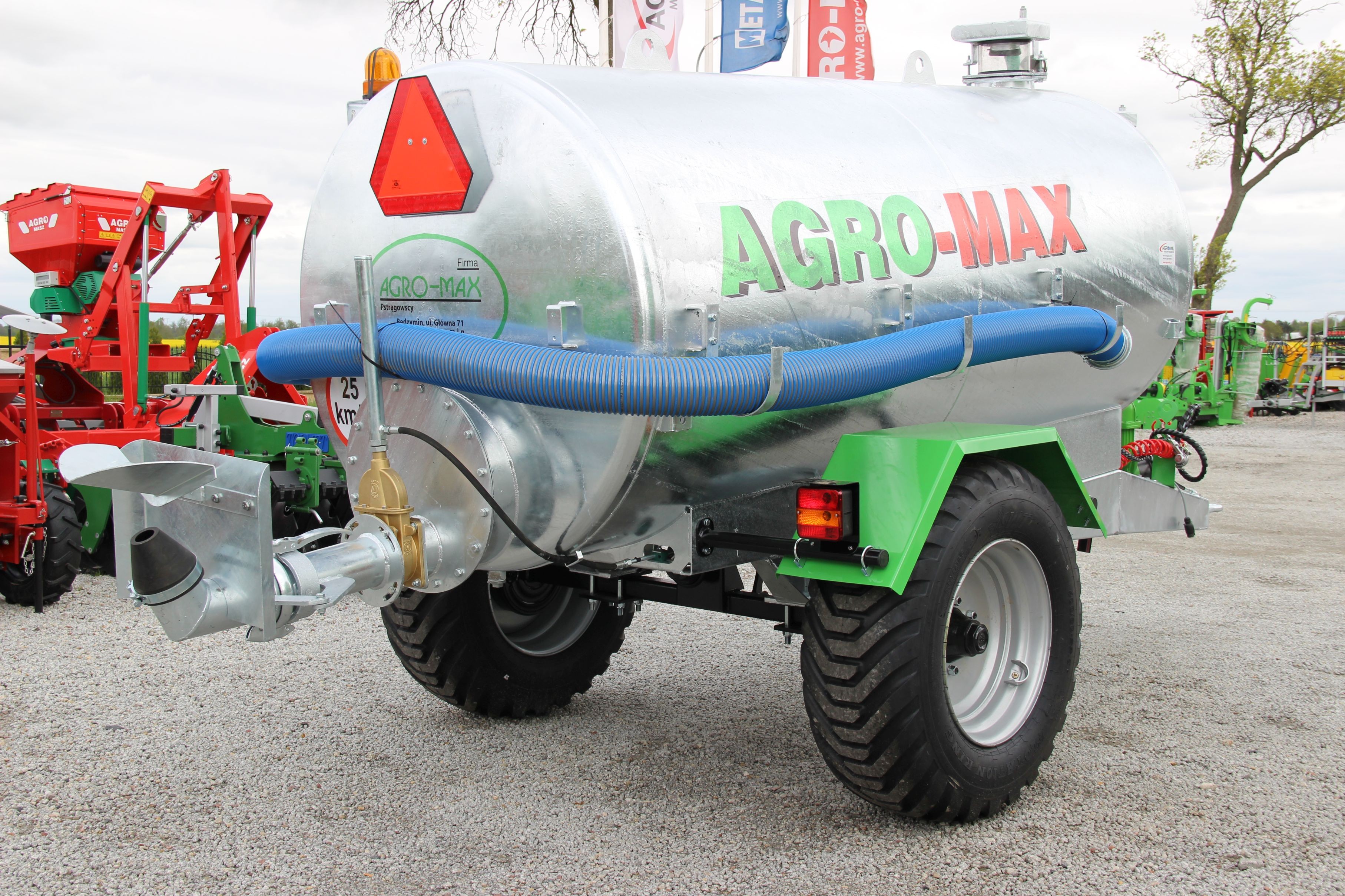 Beczkowóz wóz asenizacyjny jednoosiowy agro-max  — zdjęcie 3