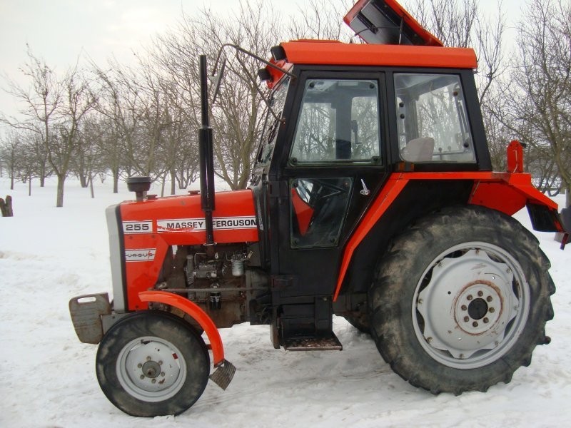 URSUS MF 255 — zdjęcie 1