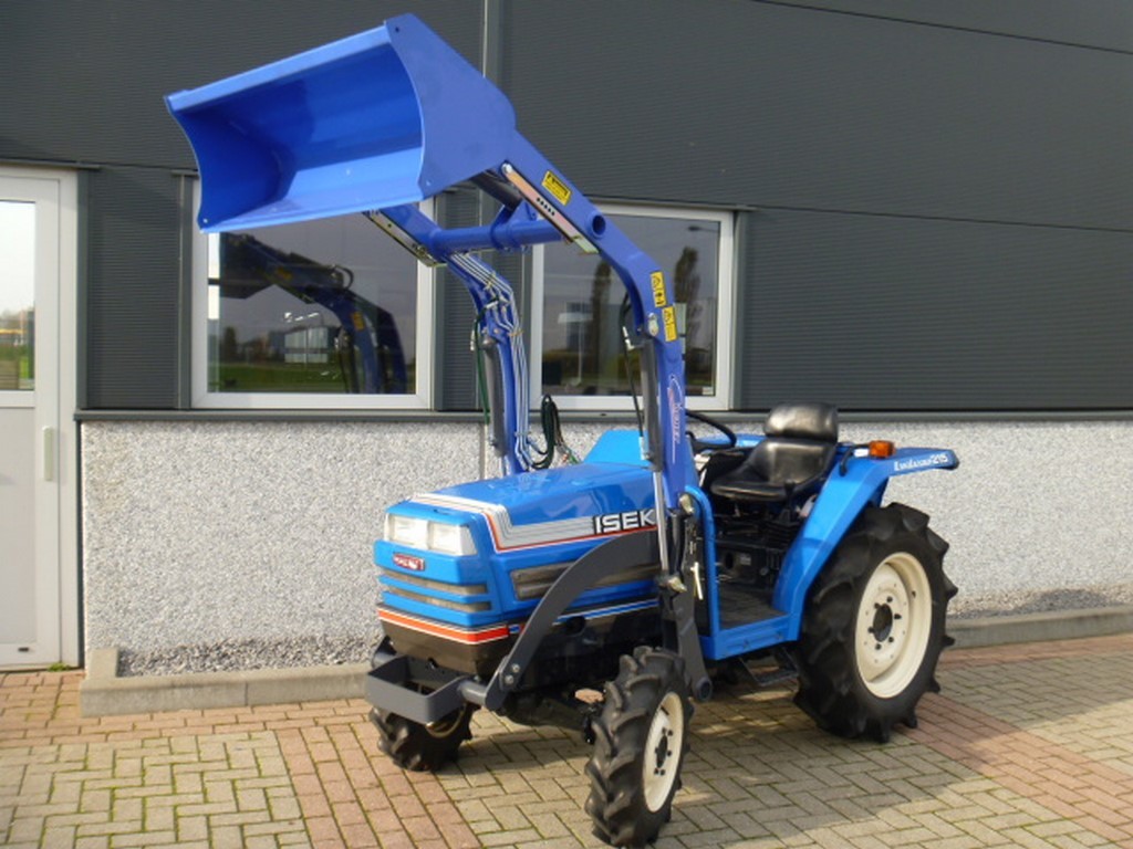 Iseki TA215 ciagnik rolniczy  — zdjęcie 2