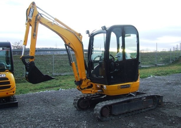 JCB 8025 ZTS, rok 2008 — zdjęcie 1