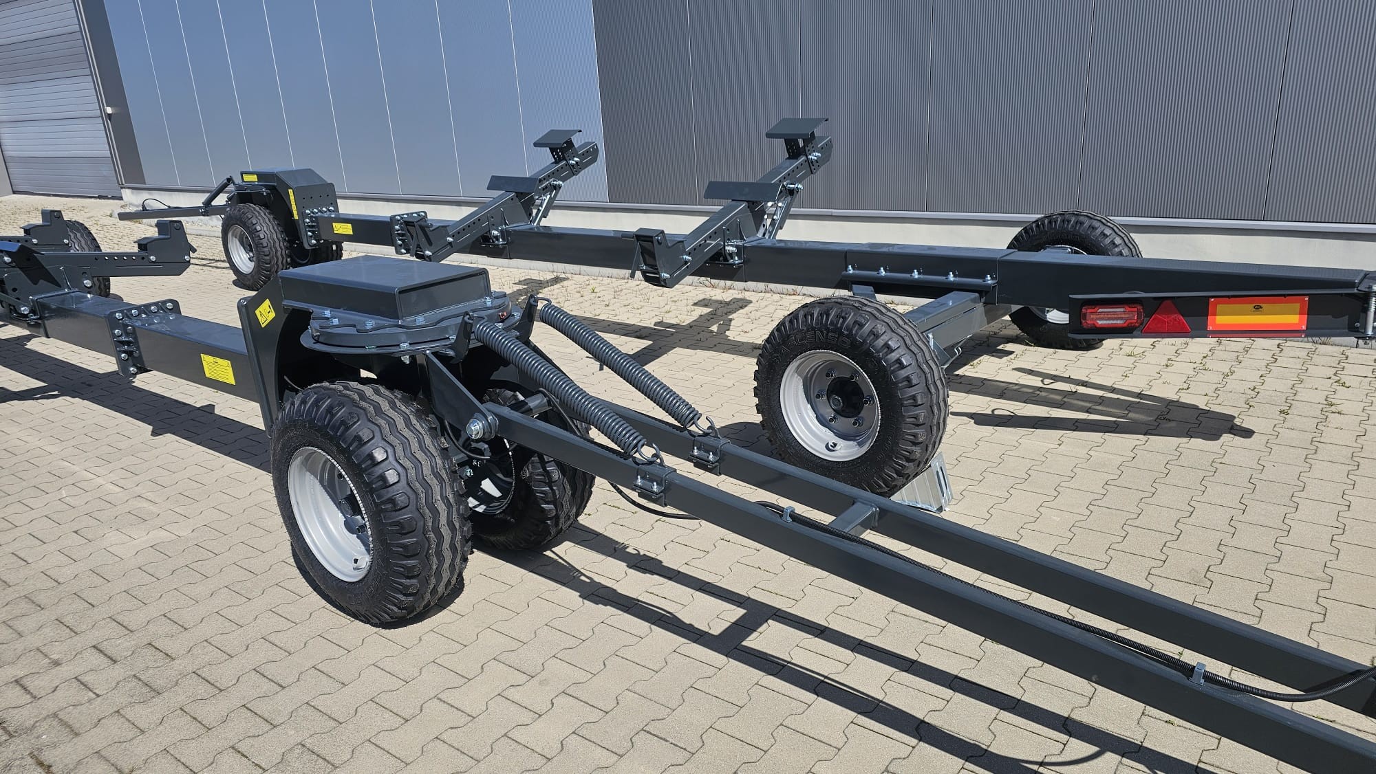 Wózek transportowy do hederu- różne typy — zdjęcie 1
