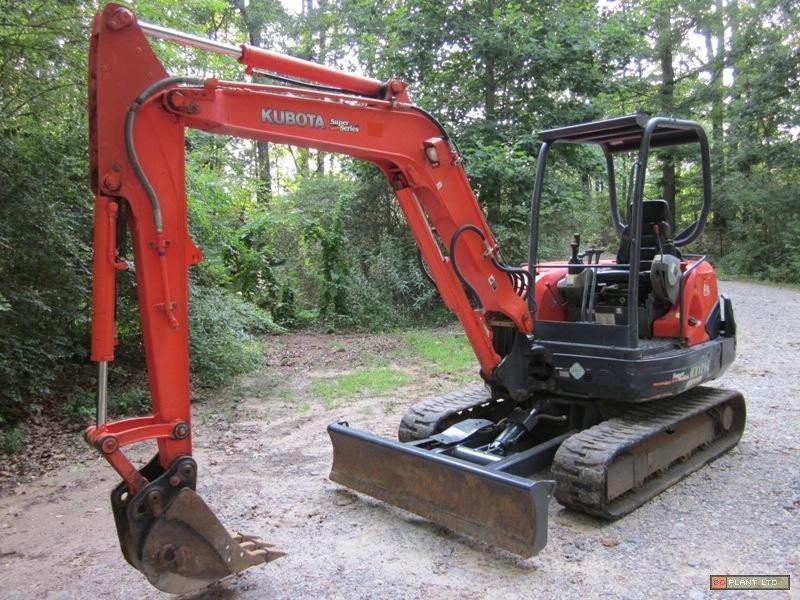 2004 KUBOTA KX121-3SS Mini-Bagger — zdjęcie 1