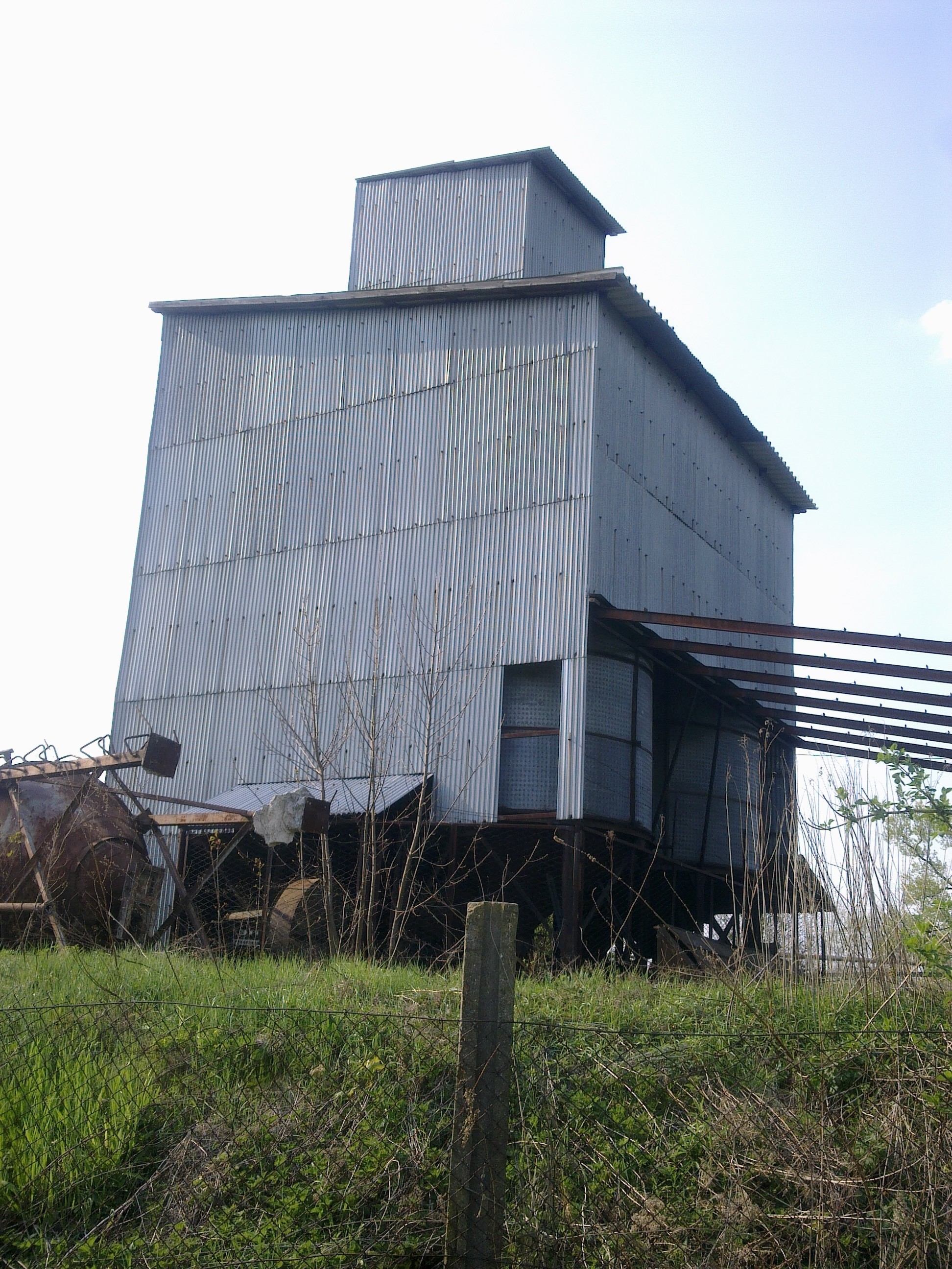 SUSZARNIA KUKURYDZY ZBOŻA SILOS SILOSY 35 TON — zdjęcie 3