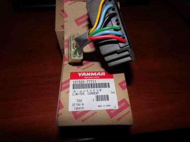 Regulator napięcia Oryginał Yanmar Shibaura części mini traktor  — zdjęcie 4