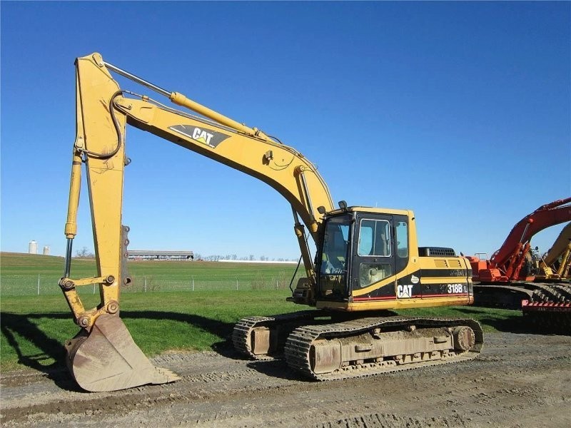 Caterpillar 318 BL Koparka gąsienicowa — zdjęcie 1