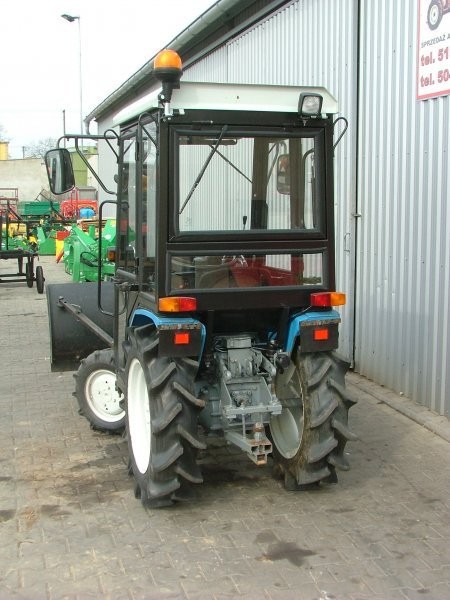 Mini Traktorek Mitsubishi MT1601D, 16KM, 4x4 z kab — zdjęcie 4