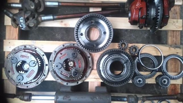 Częsći Massey Ferguson most,zwrotnice,skrzynia 3070,3080,3090,3125,.. — zdjęcie 1