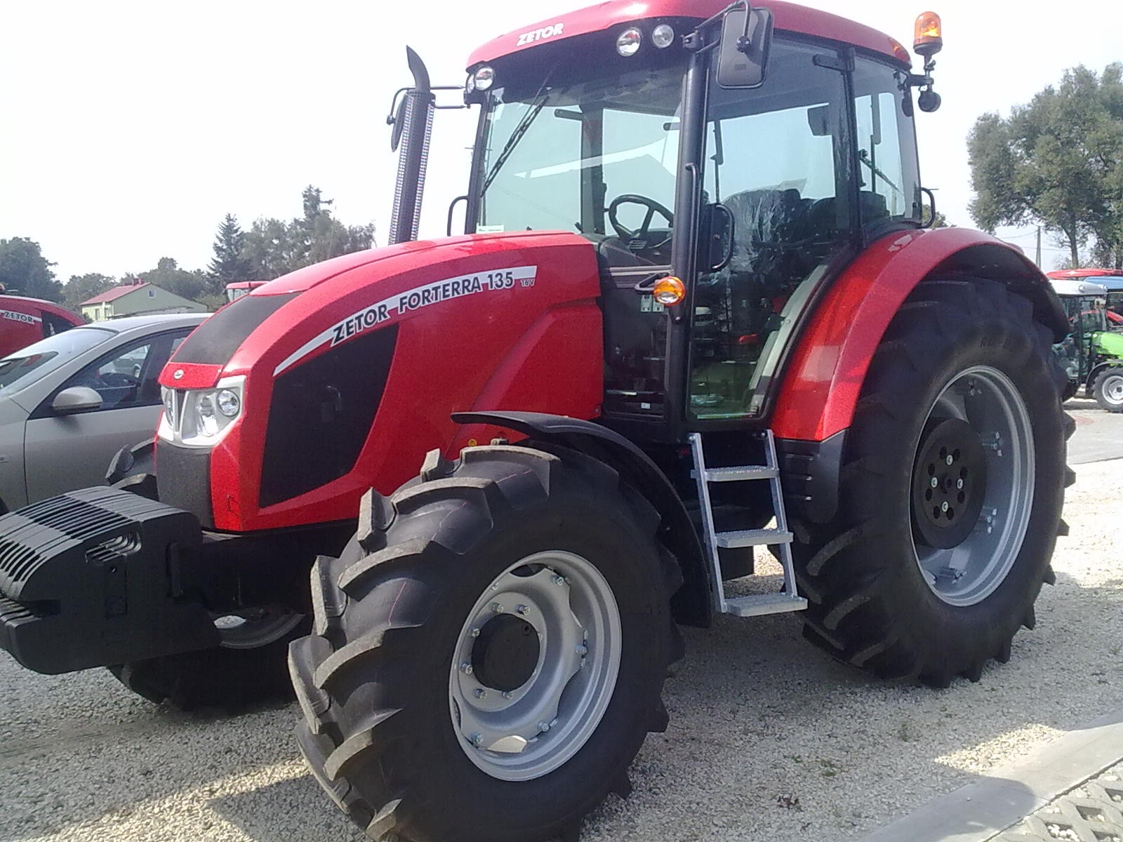 ZETOR  Nowe Ciągniki Proxima, Major, Forterra, new — zdjęcie 3