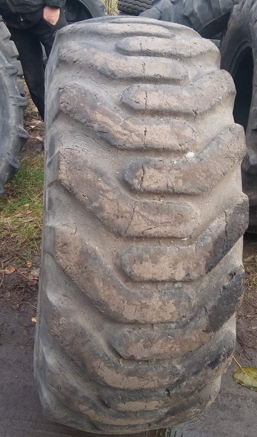 (G1210) Opona 17.5-25 Goodyear  — zdjęcie 1