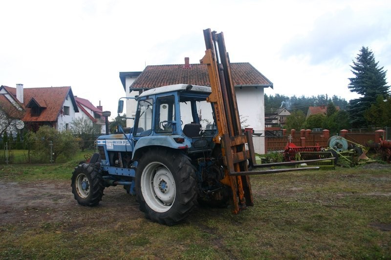 Traktor Ford 8100 — zdjęcie 3