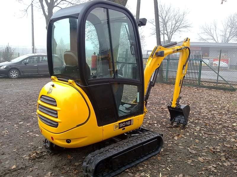 JCB 8018 2007 rok — zdjęcie 3