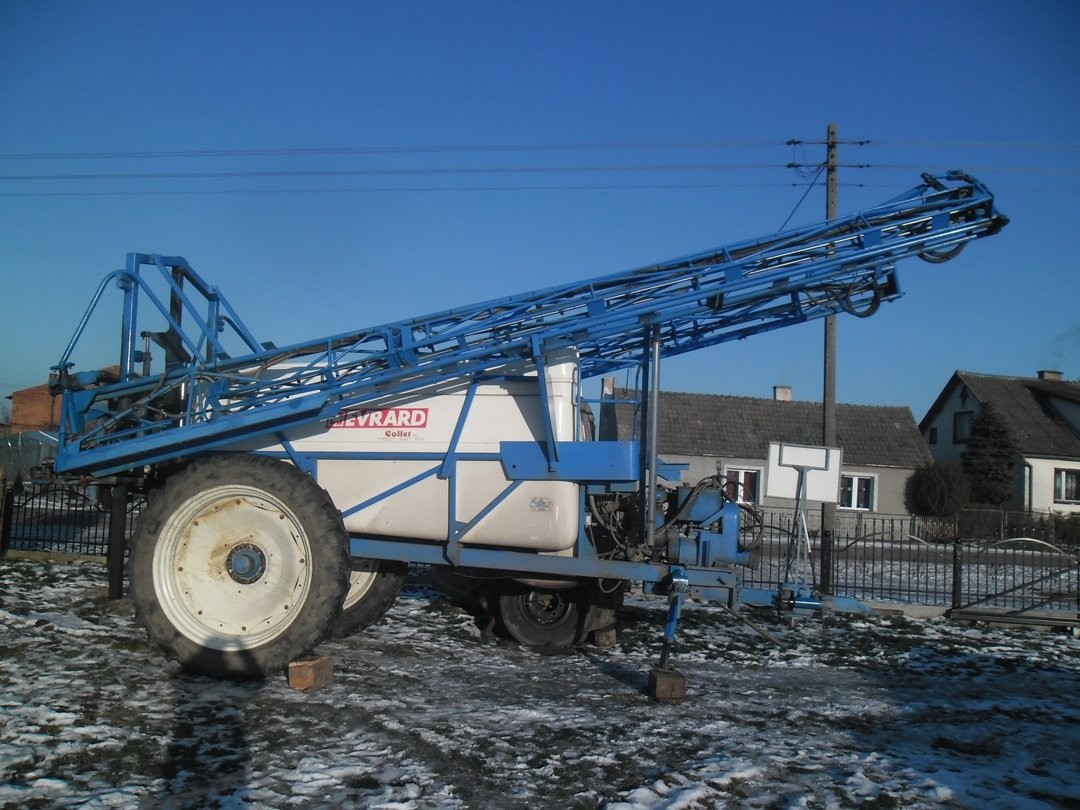 Hardi OPRYSKIWACZ EVRARD TE4100 (HARDI RAU BERTHOUD) - 1996 - 4100 — zdjęcie 1