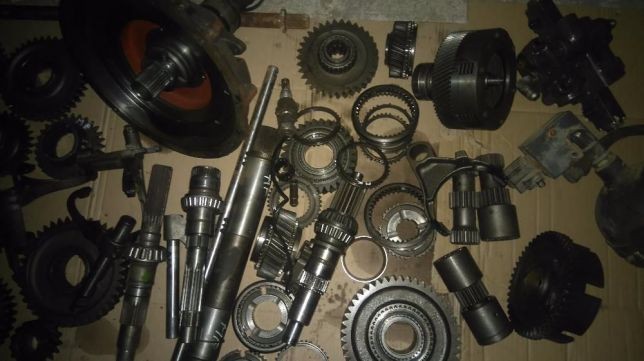 Części Massey Ferguson 3125, 3060, 3065, 3070, 3075, 3080, 3085, 3090, — zdjęcie 1