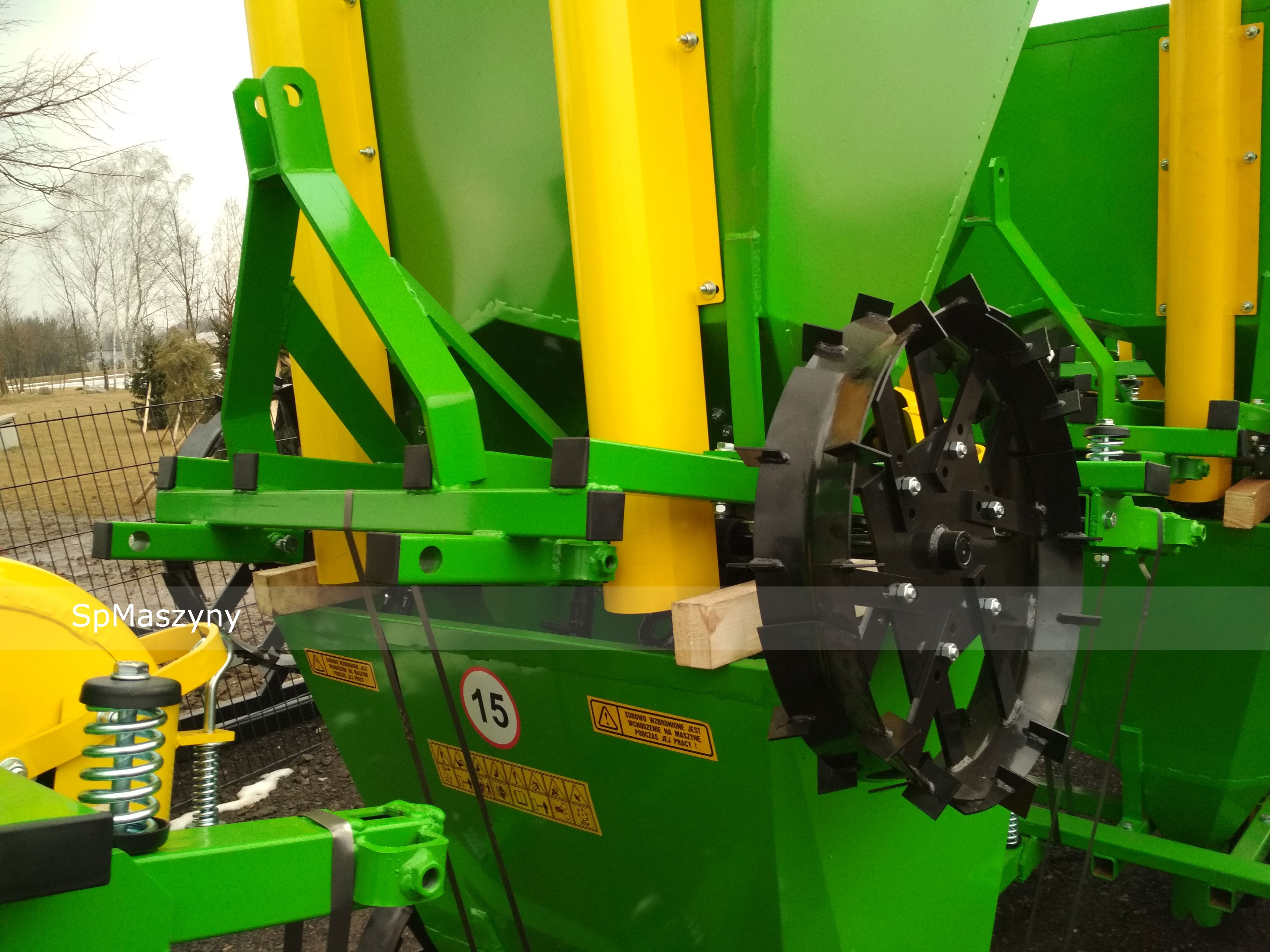 PRODUCENT Sadzarka do ziemniaków dwurzędowa Metalowe koszyki TRANSPORT — zdjęcie 3
