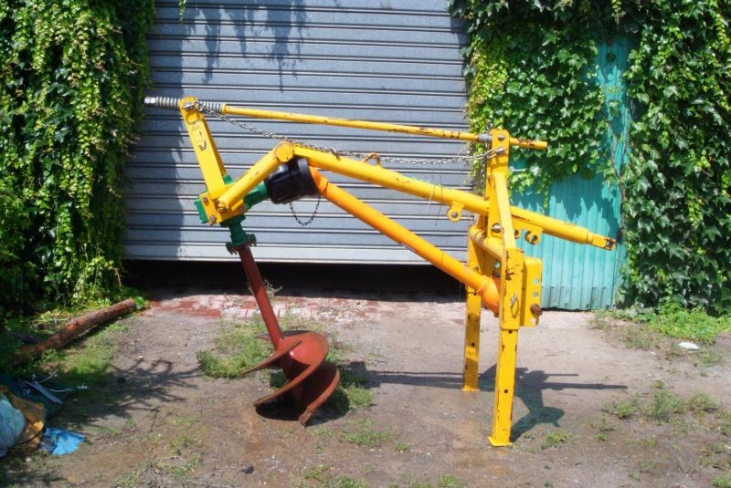 Świder Ziemny U-900 wiertnica WOM średnica 45cm — zdjęcie 1
