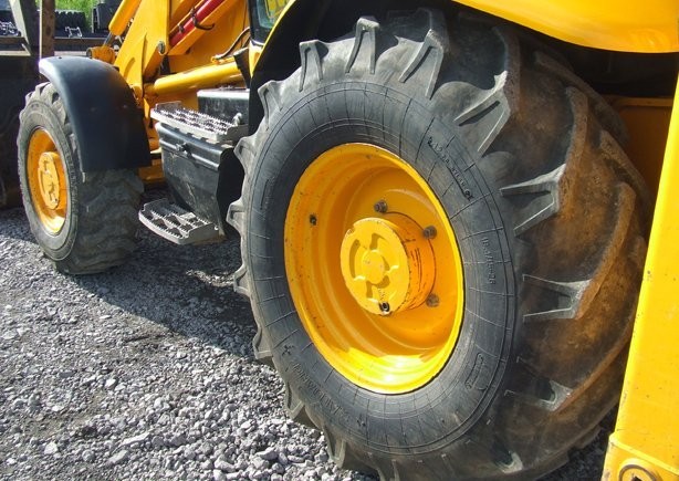 JCB 3CX Sitemaster z roku 2005... — zdjęcie 4